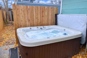Downtown Abode with Hot Tub - Walk to CSU & Old Town